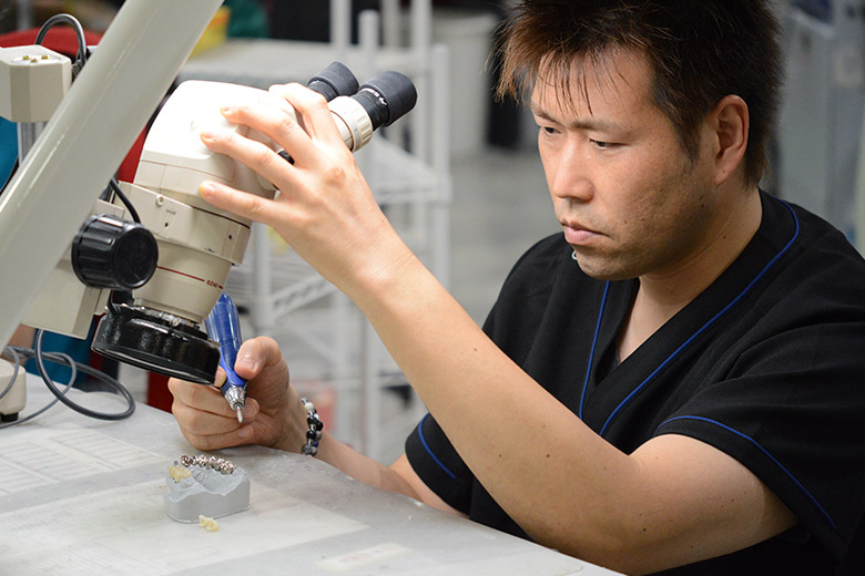 ワールドラボ 技術本部長池本 政直
