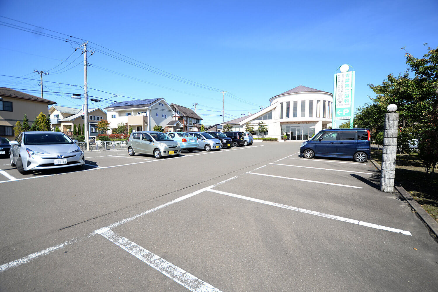 来院はいつでもお車で駐車場完備