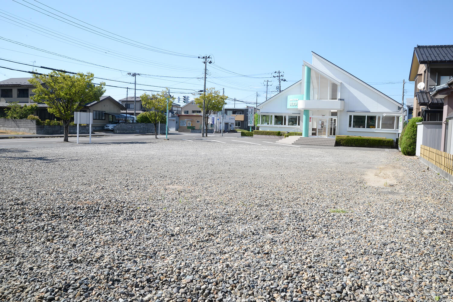 来院はいつでもお車で駐車場完備